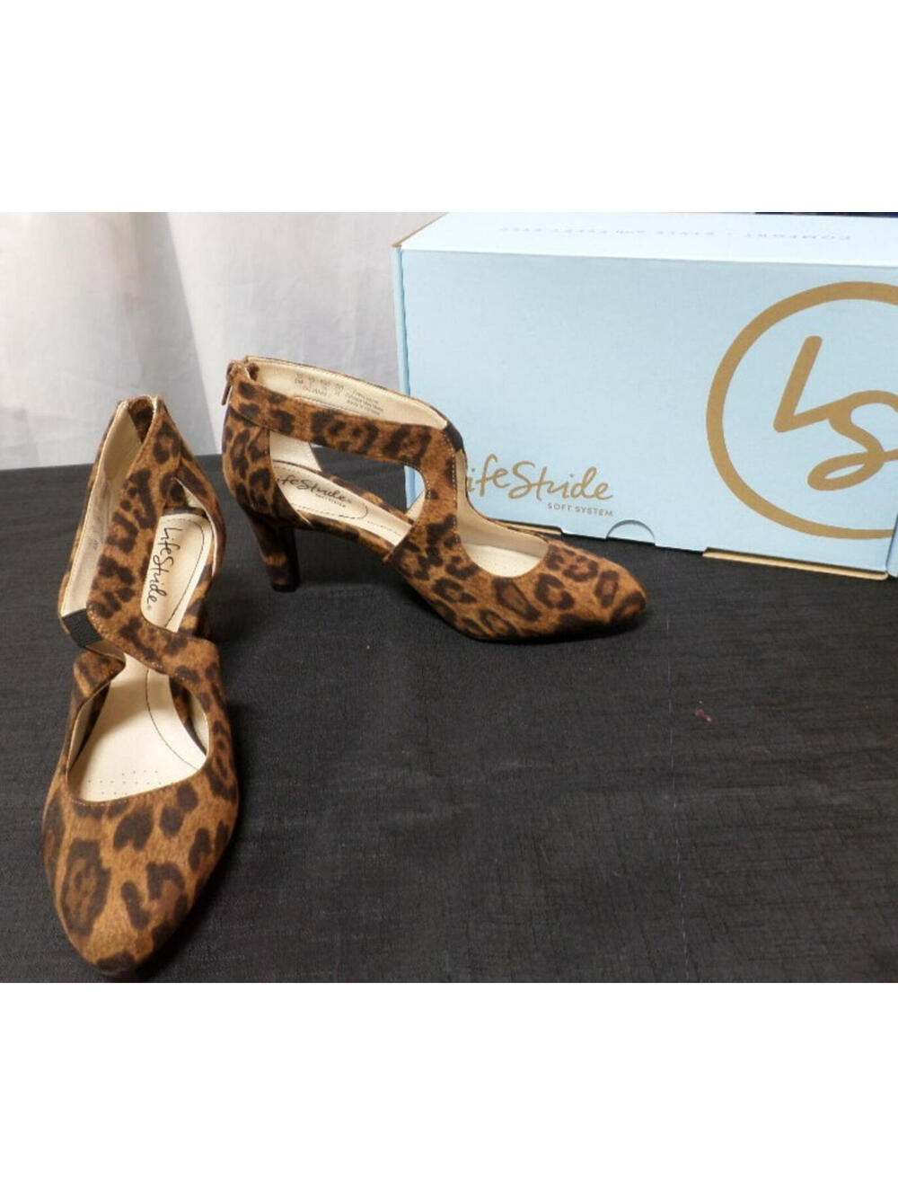 NEW LIFE STRIDE GIOVANNA 2 ROUND TOE HEEL ANKLE STRAP CHEETAH SHOES WOMEN'S 8M